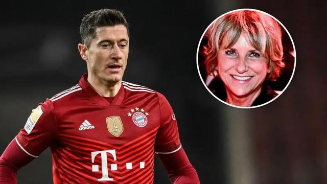 武磊亲手签 武磊亲手签