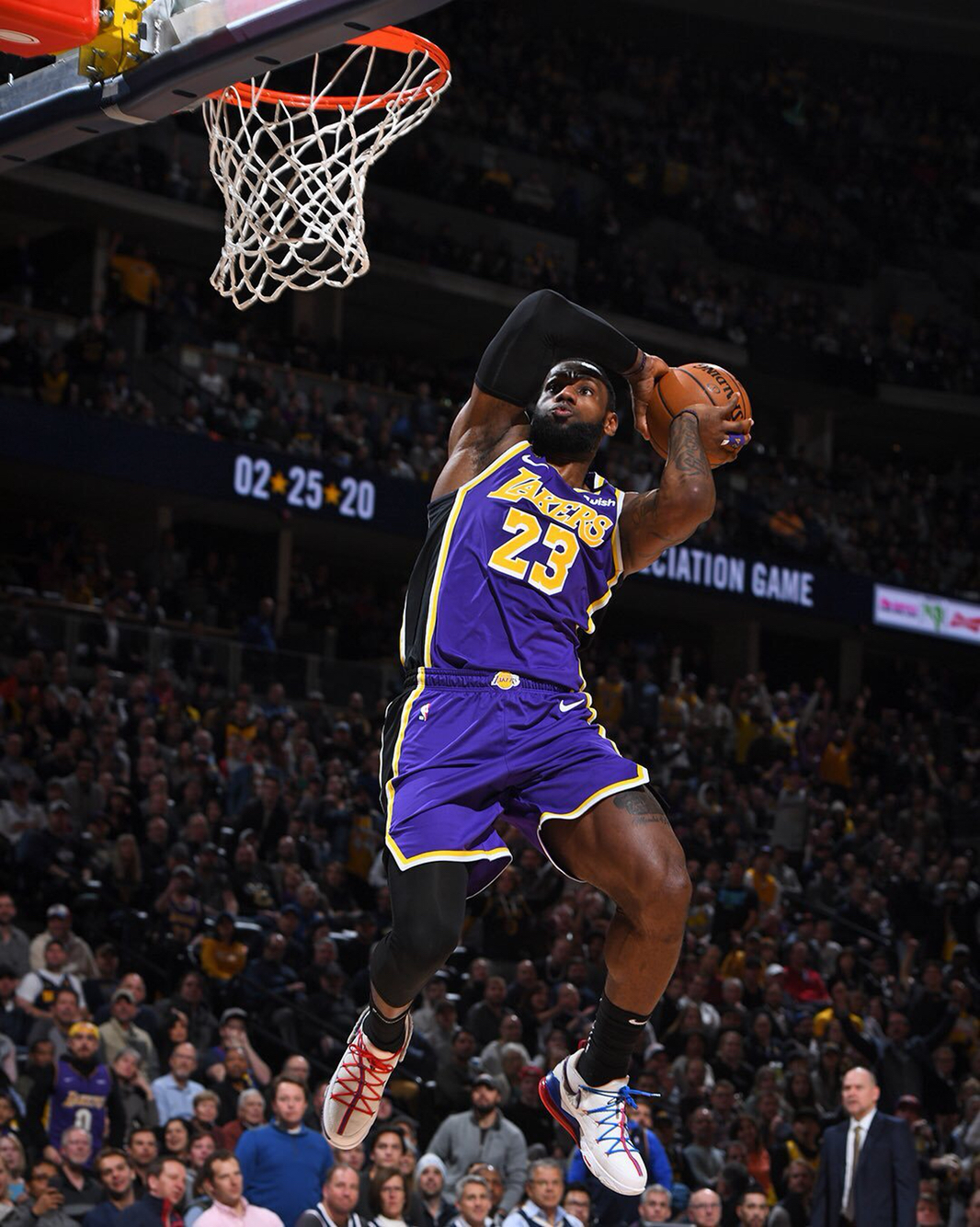 助攻年轻球 助攻年轻球