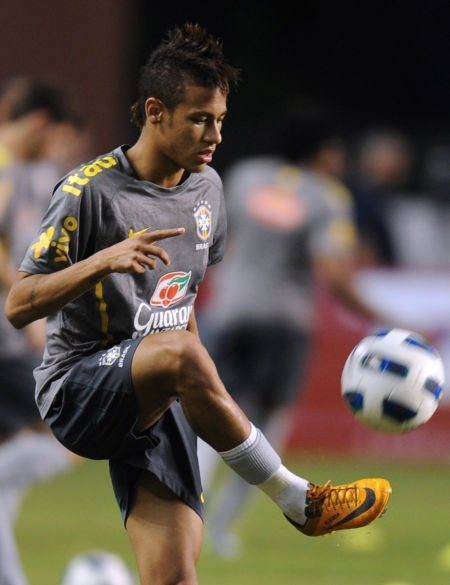 强压控球 强压控球